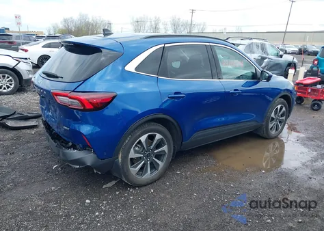 2023 Ford Escape Platinum z USA, uszkodzony, nr VIN 1FMCU9JZ1PUA50679